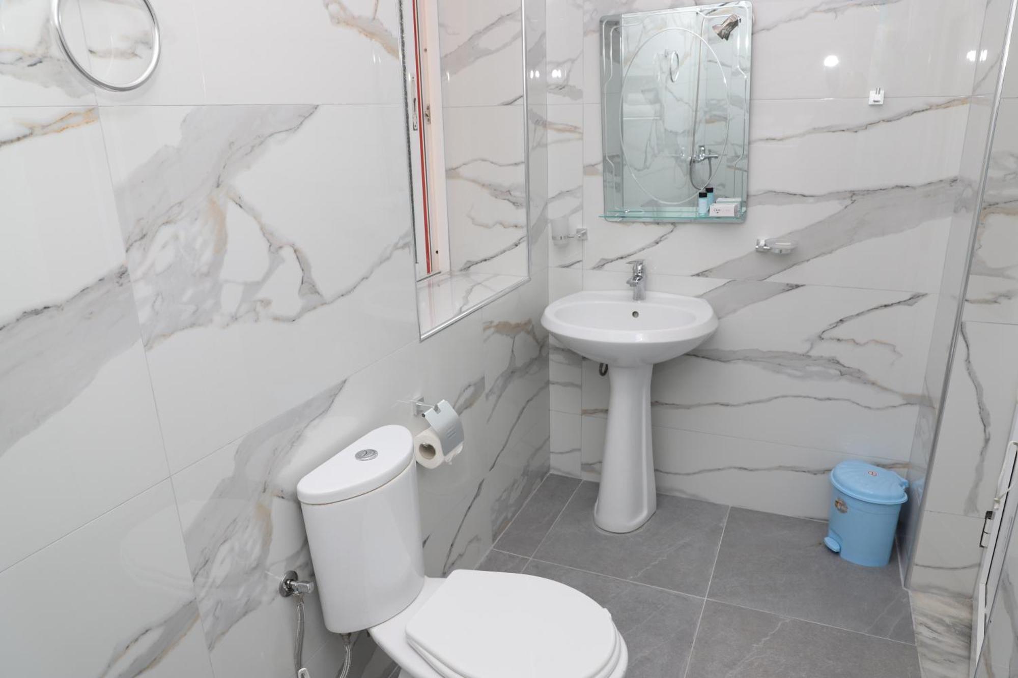 Villa Xherimeja Family Oasis Berat Phòng bức ảnh